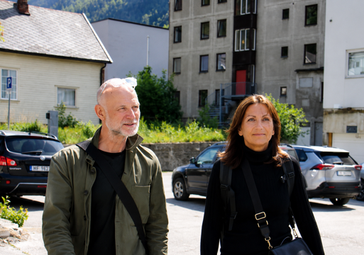 Portrettfoto av Erling Dokk Holm og Anita Røed 